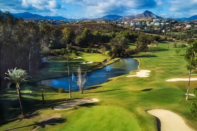 Elegant fairways and classic tradition in Benahavís