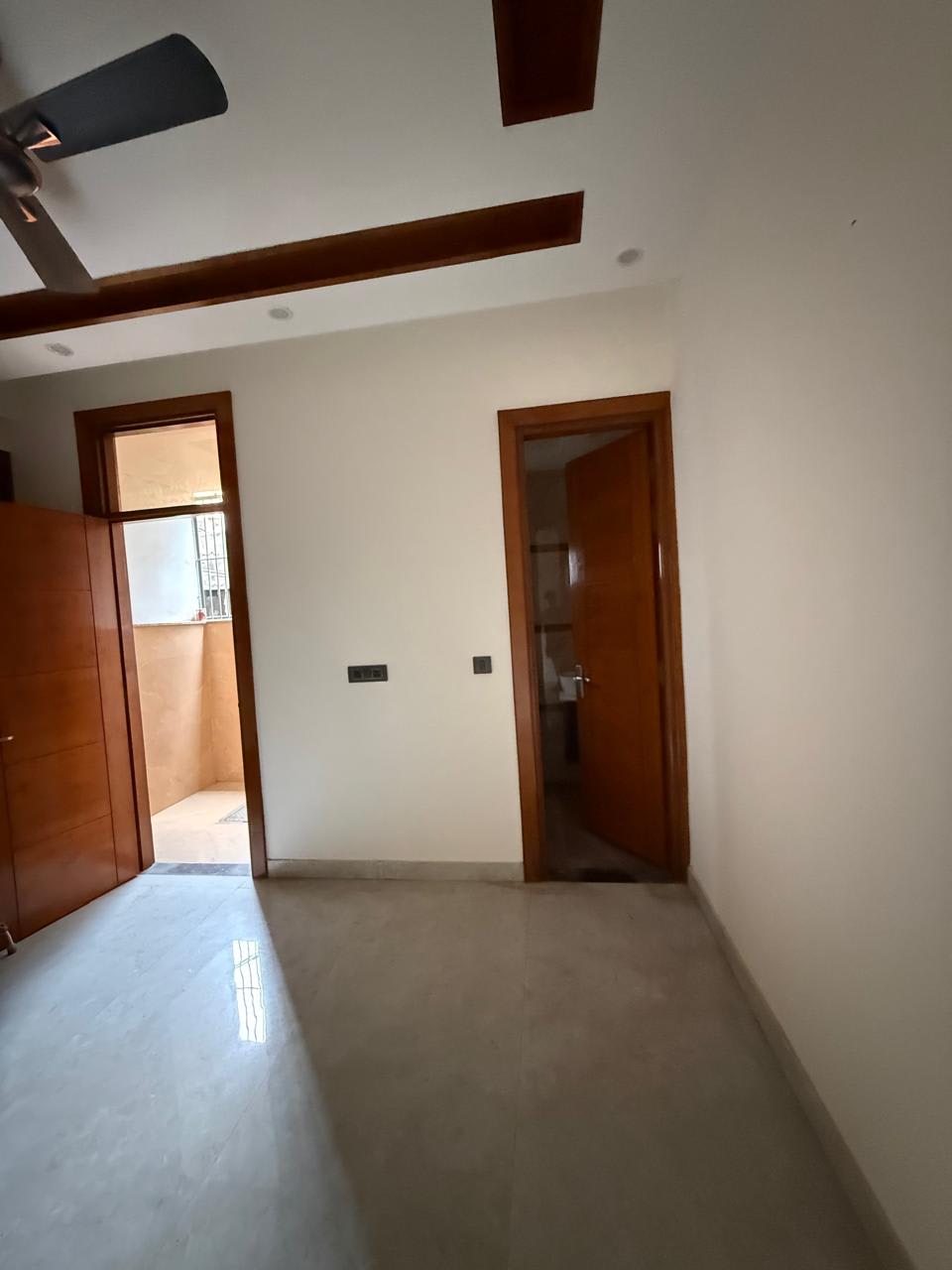 3 BHK Builder Floor in Vaishali (2nd floor) - Image 5