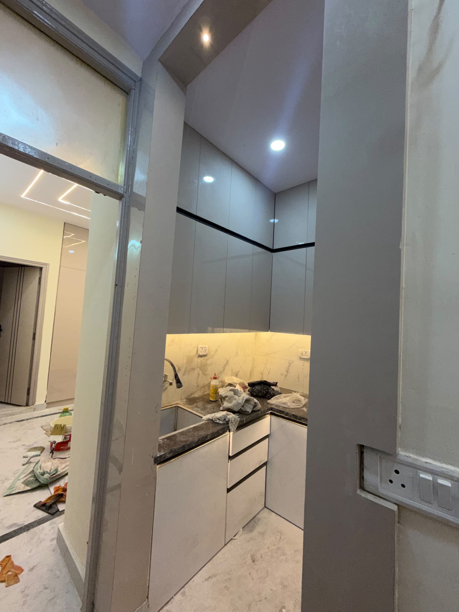 1 BHK Flat in Vaishali Sector 2A (1st floor) - Image 2