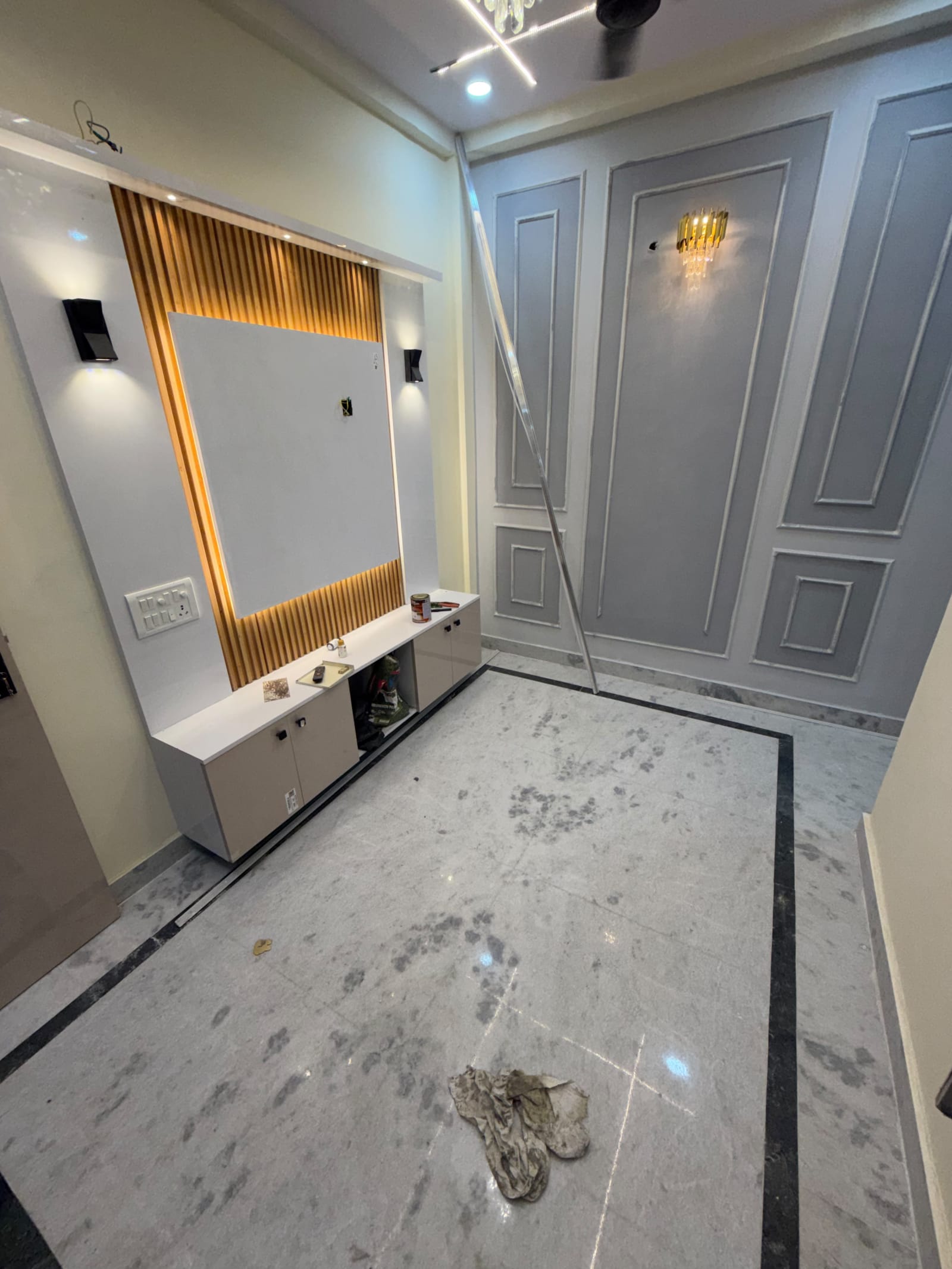 1 BHK Flat in Vaishali Sector 2A (1st floor) - Image 3