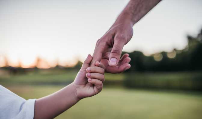 What issues can family mediation help with?  