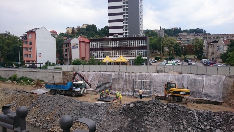 Изграждане на пешеходен мост над река Янтра - Снимка 17