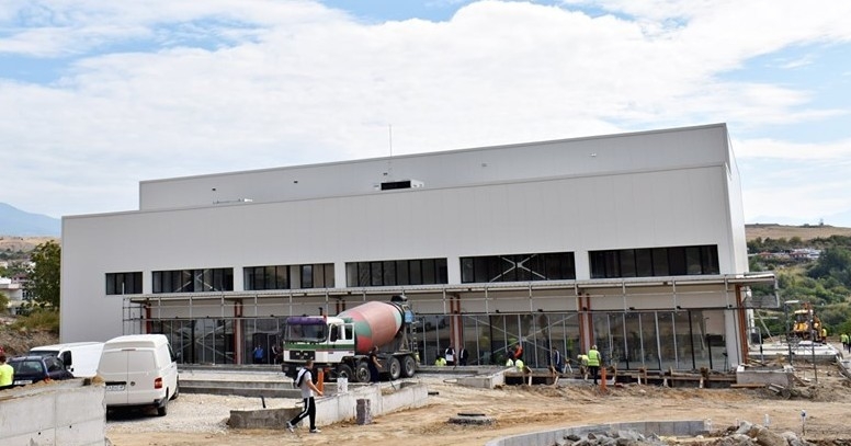 Многофункционална спортна зала - Снимка 12