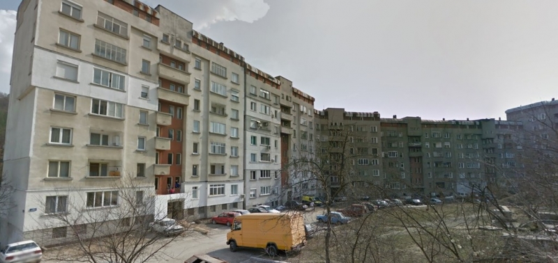 Изпълнение на Инженеринг - ул. Смърч № 21-31 - Снимка 12