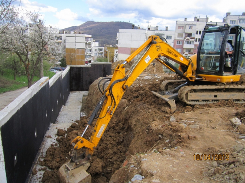 Изграждане на център за настаняване от семеен тип кв. Трендафила - Снимка 13