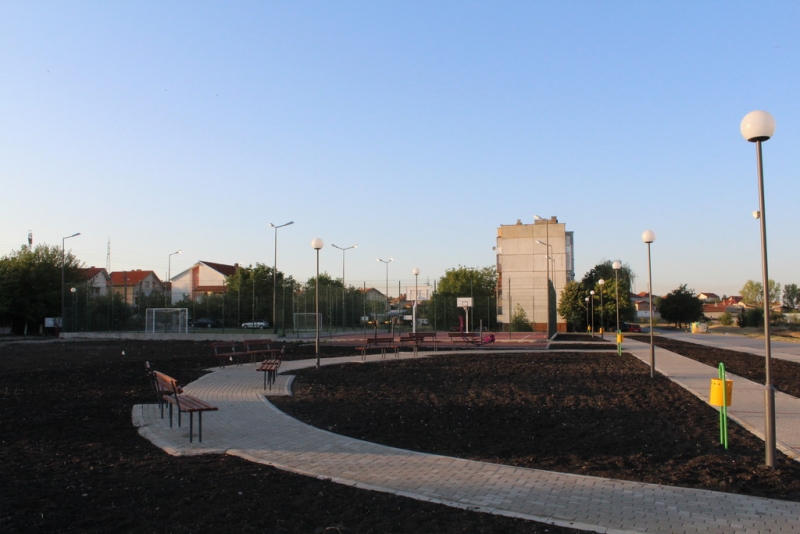 Открита детска и спортна площадка - Снимка 14