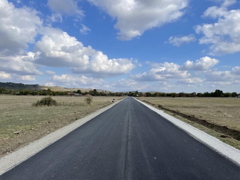 Реконструкция на общински път - Снимка 5