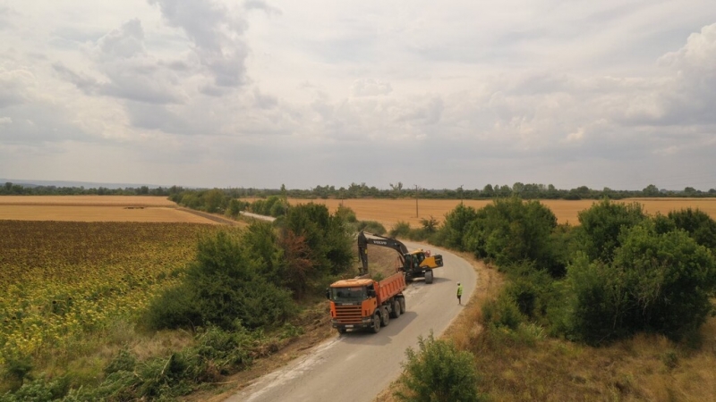 Реконструкция на общински път - Снимка 7