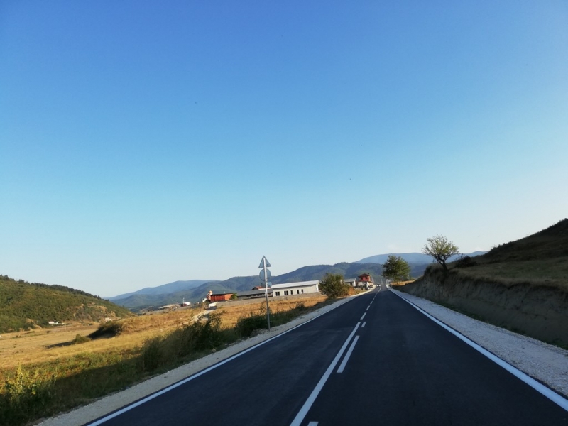 Реконструкция на участъци от общински пътища - Снимка 2