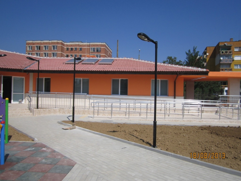 Изграждане на център за настаняване от семеен тип кв. Трендафила - Снимка 2