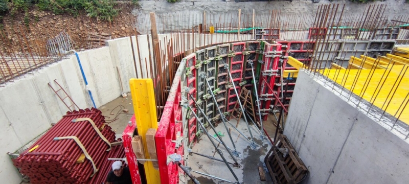 Многофамилна жилищна сграда - Снимка 12