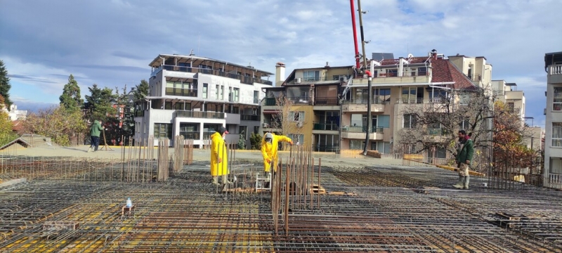 Многофамилна жилищна сграда - Снимка 9