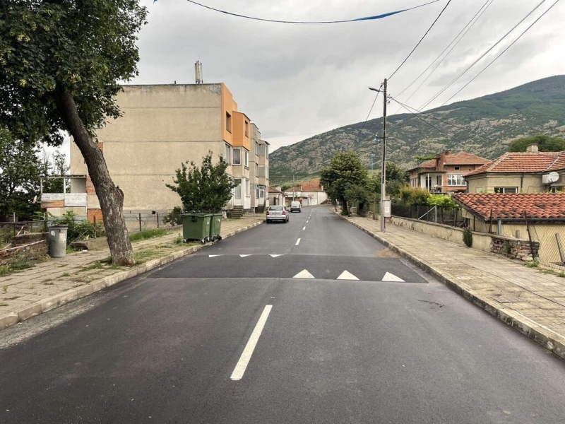 Реконструкция на общински път - Снимка 3