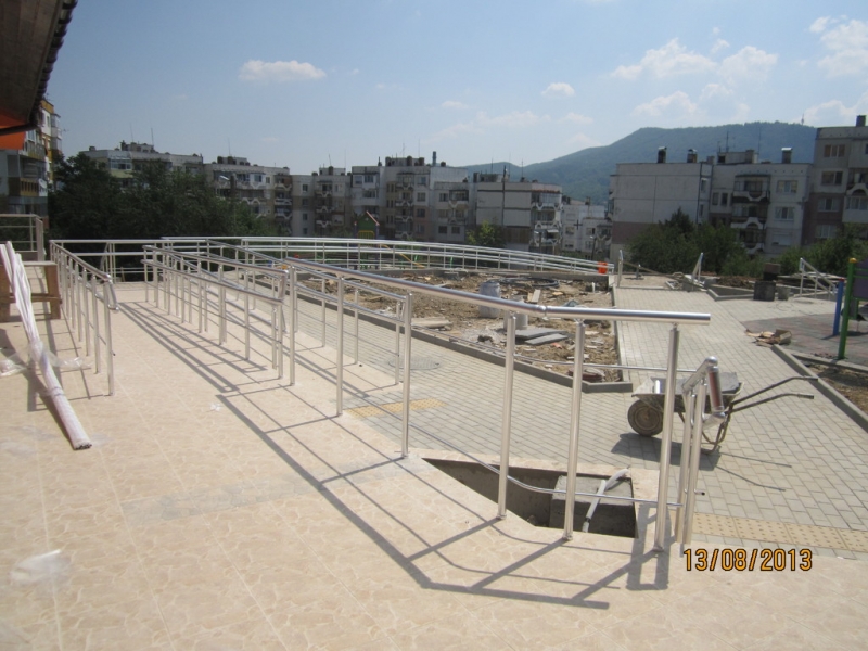 Изграждане на център за настаняване от семеен тип кв. Трендафила - Снимка 4