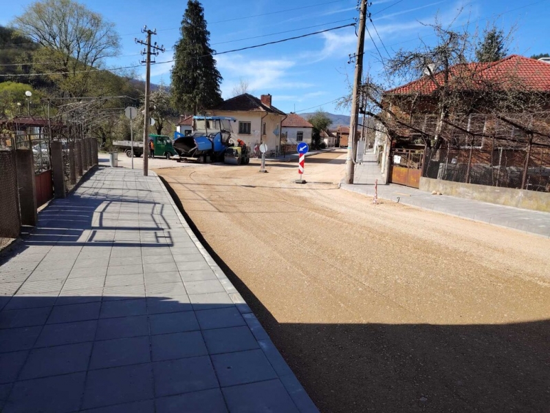 Реконструкция на участък от общински път VID1004 - Снимка 5