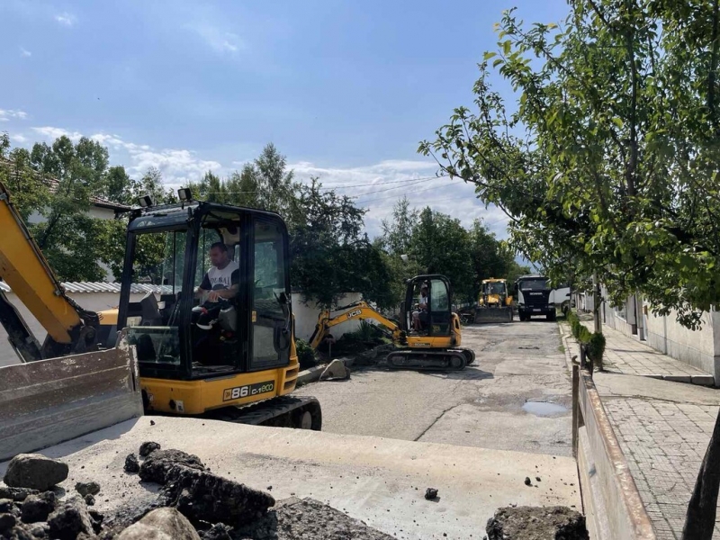 Реконструкция на уличен водопровод и улична мрежа - Снимка 5