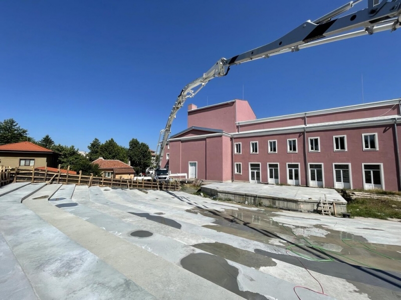 Открит Амфитеатър към читалище „Георги Парцалев“ - Снимка 5