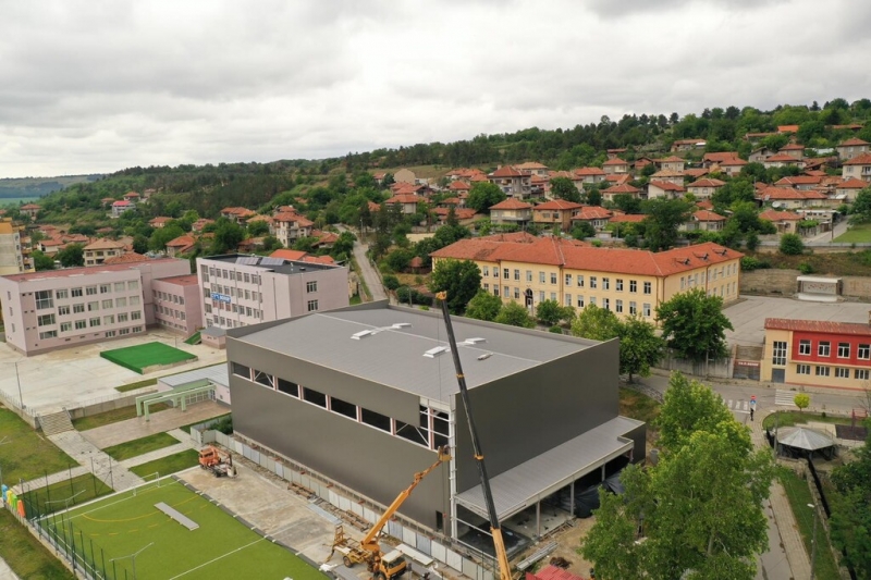 Многофункционална спортна зала - Снимка 6