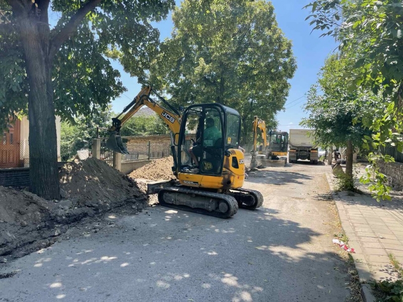 Реконструкция на уличен водопровод и улична мрежа - Снимка 6