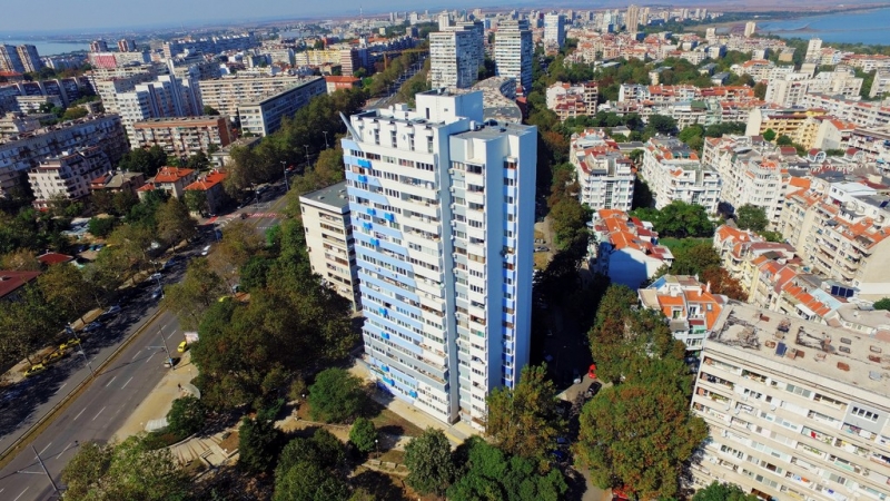 Изпълнение на Инженеринг - ж.к. „Лазур“ бл. 2 - Снимка 6