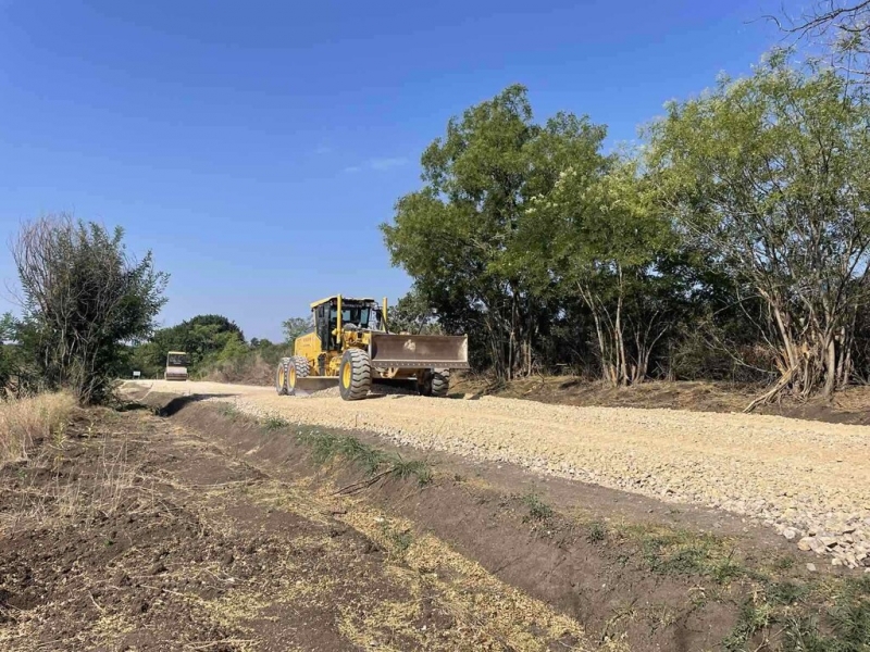 Реконструкция на участъци от общински път - Снимка 6