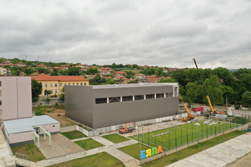 Многофункционална спортна зала - Снимка 7