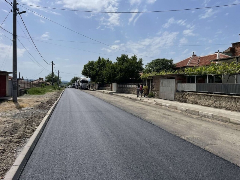 Реконструкция на общински път - Снимка 8