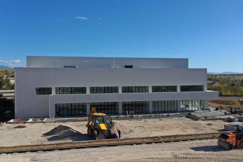 Многофункционална спортна зала - Снимка 8