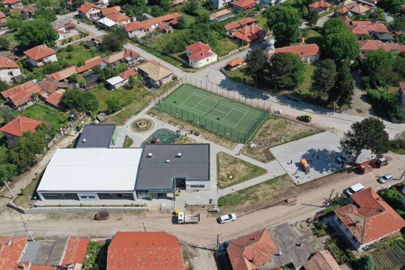 Изграждане на Спортен комплекс - Снимка 8