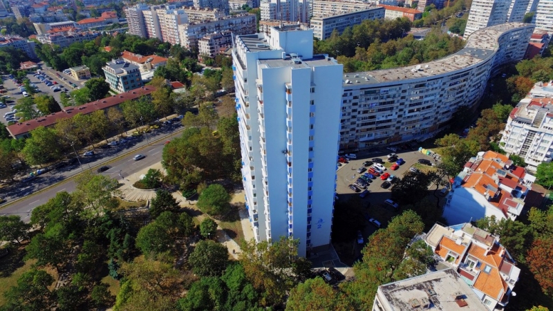 Изпълнение на Инженеринг - ж.к. „Лазур“ бл. 2 - Снимка 8