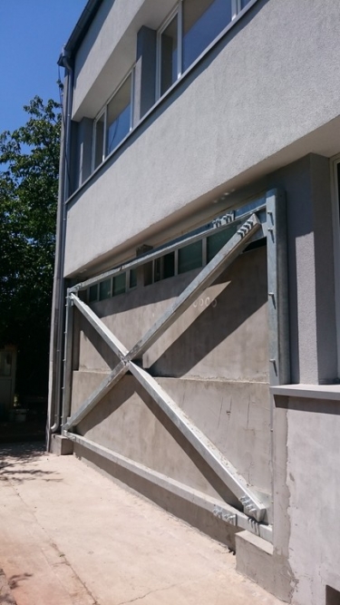 Антисеизм. укрепване на сгр. в п/ст Червена могила 400/110 kV - Снимка 8