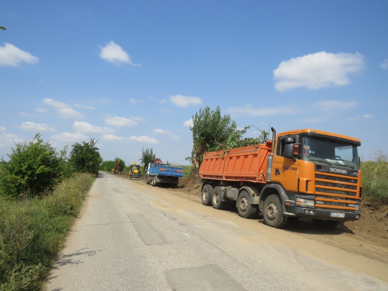 Реконструкция на общински пътища - Снимка 10