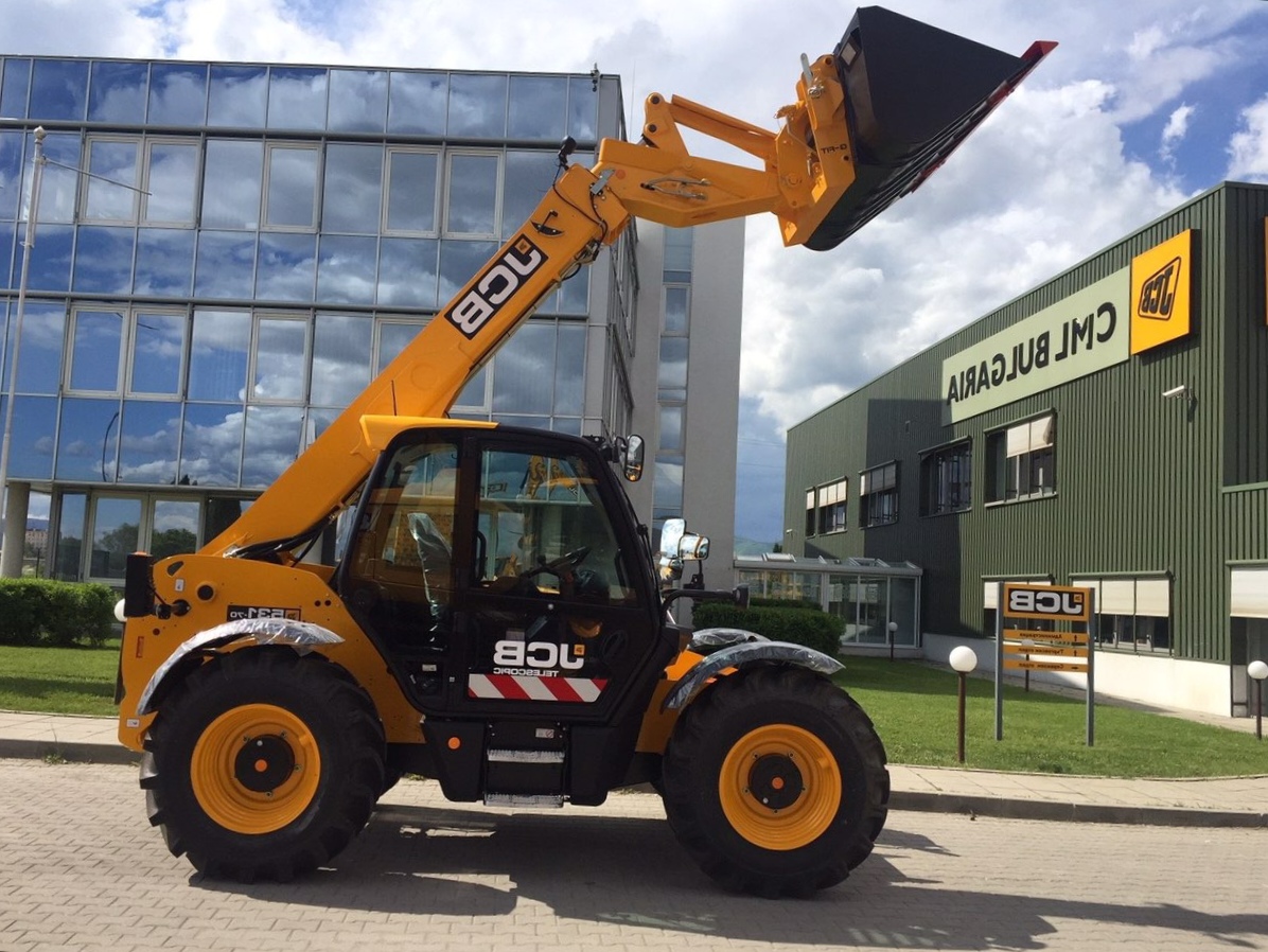 Телескопични товарачи - 1