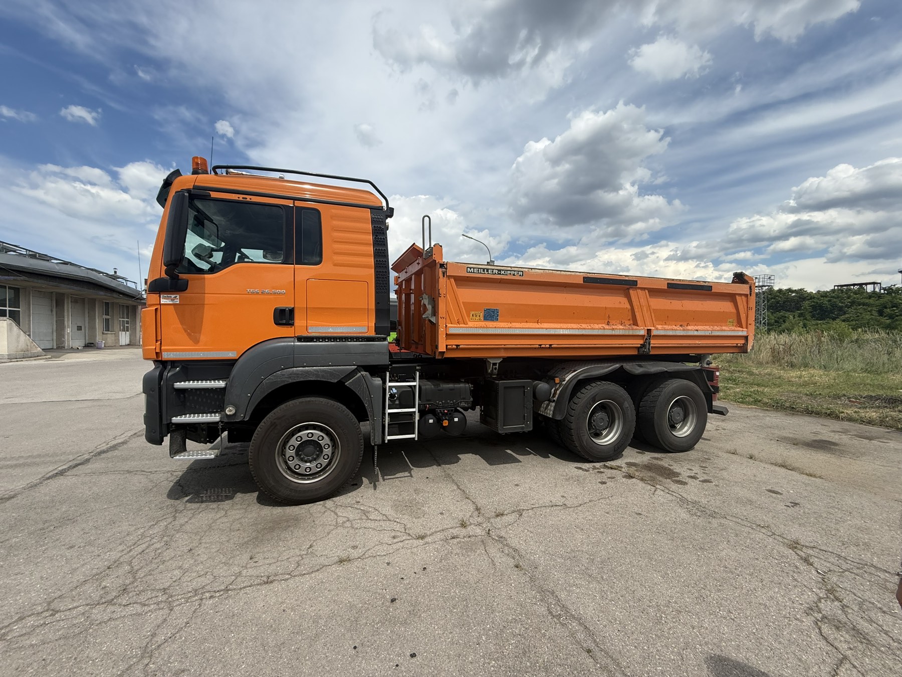 Товарни автомобили - 3
