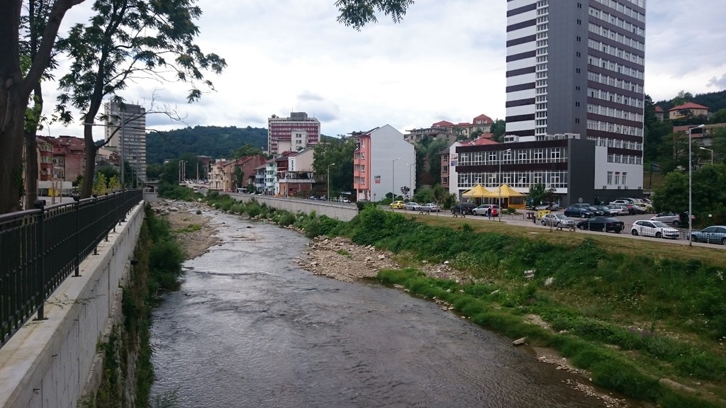 Изграждане на пешеходен мост над река Янтра - Снимка 19