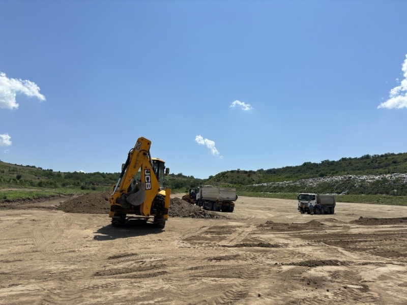 Изграждане на клетка 2 на депо за битови отпадъци - Снимка 14