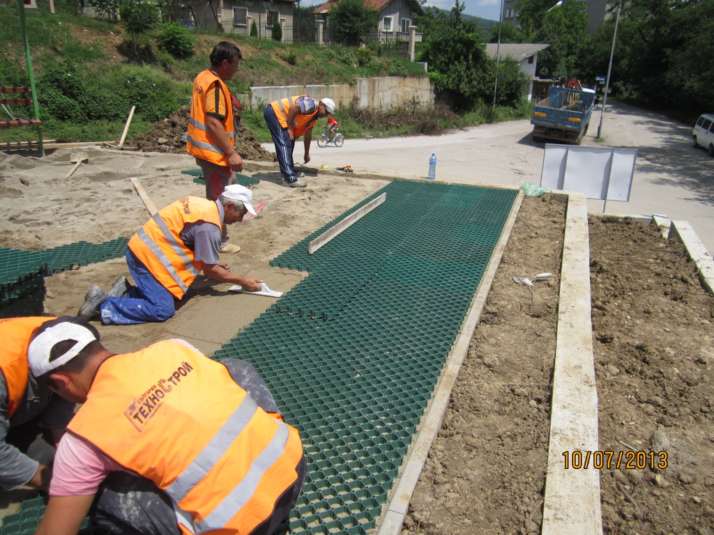 Изграждане на център за настаняване от семеен тип кв. Борово - Снимка 8
