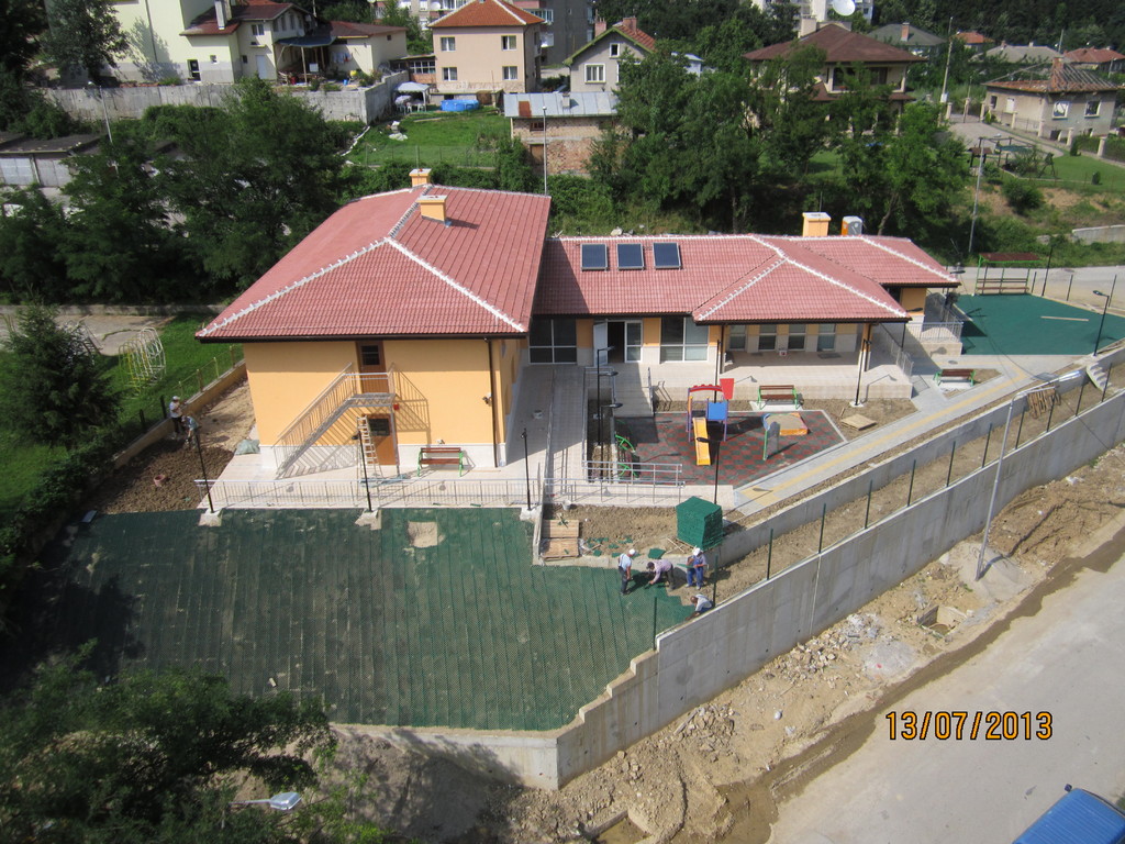 Изграждане на център за настаняване от семеен тип кв. Борово - Снимка 5