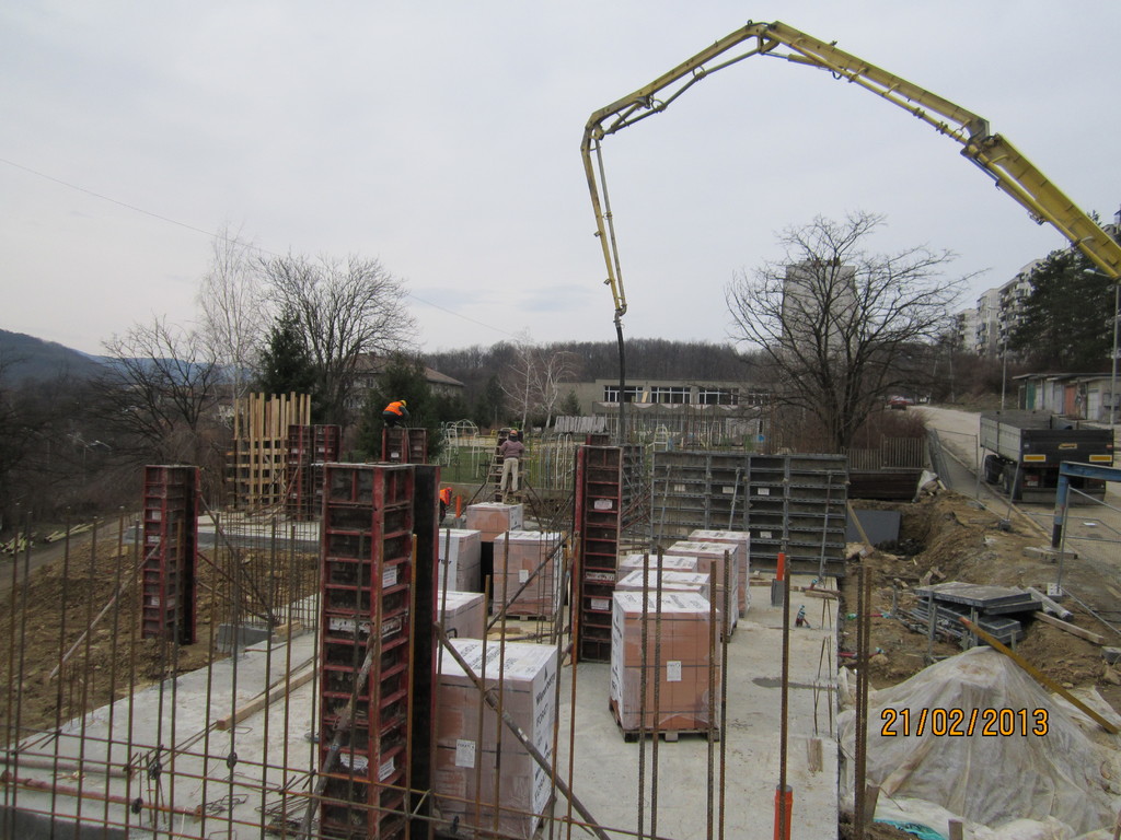 Изграждане на център за настаняване от семеен тип кв. Борово - Снимка 21