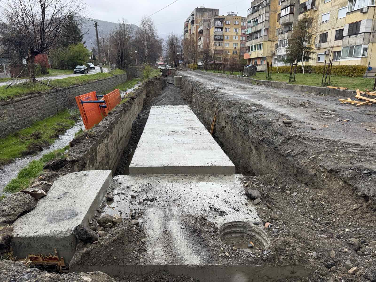 Изграждане на Главен канализационен колектор - Снимка 10