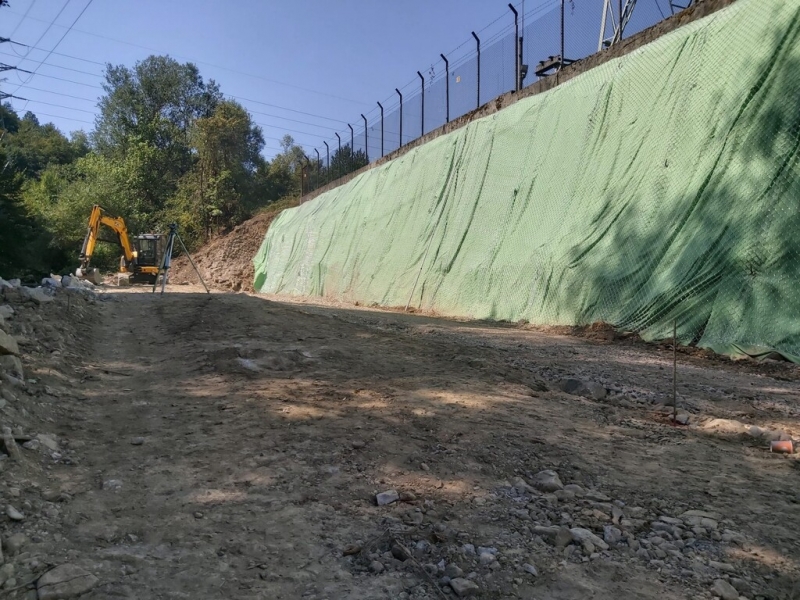 Изграждане на подпорна стена в подстанция  "Балкан" - Снимка 3