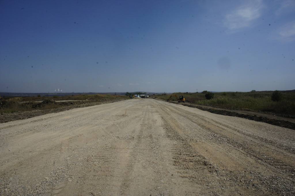 Изграждане на път за магистрални ВГТЛ - Снимка 2
