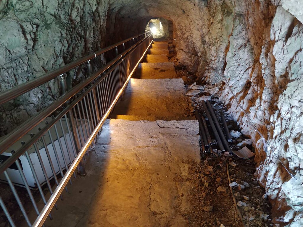 Пещера  "Магурата" - Снимка 7