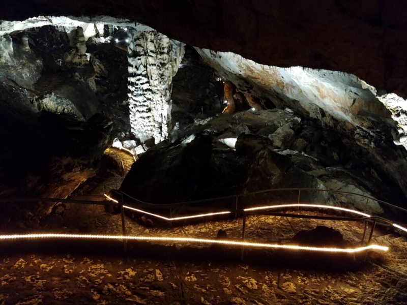 Пещера  "Магурата" - Снимка 2