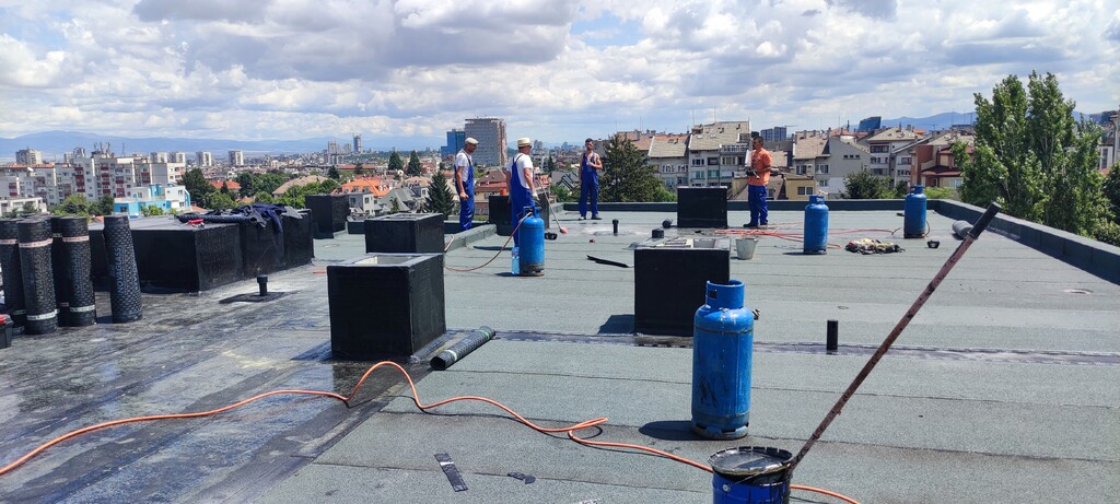 Многофамилна жилищна сграда - Снимка 6