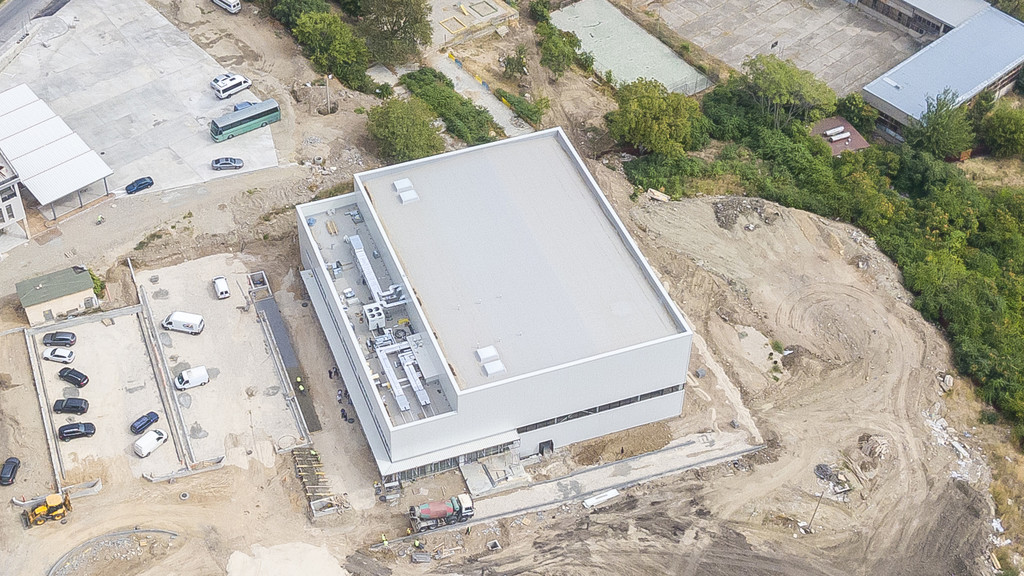 Многофункционална спортна зала - Снимка 11