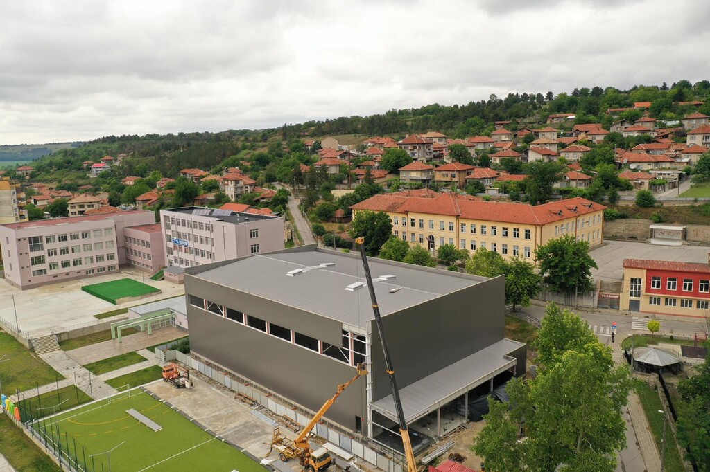 Многофункционална спортна зала - Снимка 6