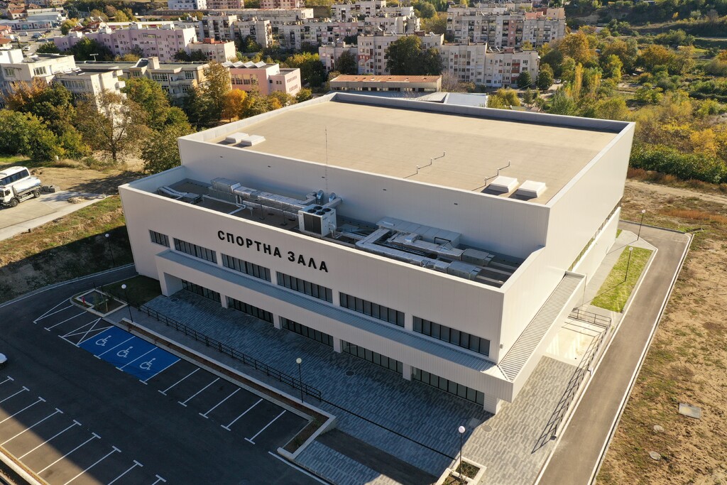 Многофункционална спортна зала