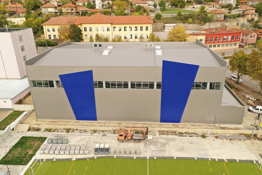 Многофункционална спортна зала - Снимка 3