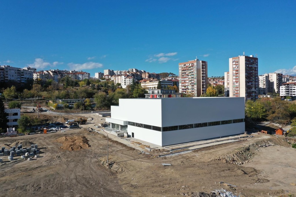 Многофункционална спортна зала - Снимка 9